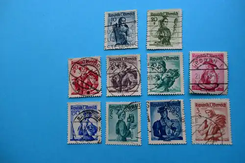 Freimarken: Trachten - 10 Briefmarken gestempelt