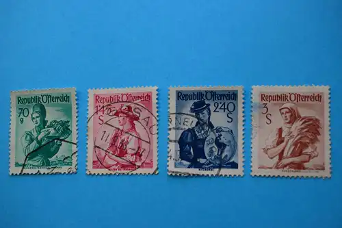 Freimarken: Trachten - 4 Briefmarken gestempelt