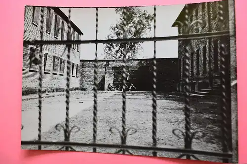 Auschwitz - Birkenau - Konzentrationslager - Hinrichtungsmauer