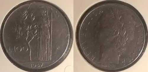 Italien - 100 Lire 1957 im Münzhalter 
