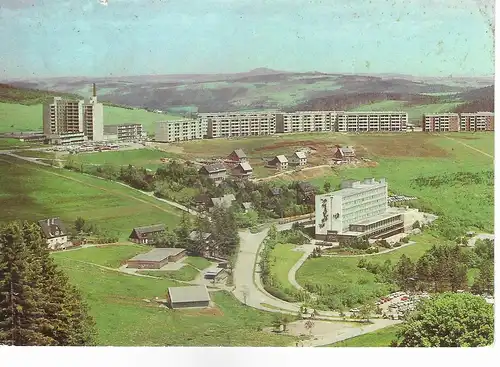 Ansichtskarte Oberwiesenthal (Kr.Annaberg) staatlich anerkannter Erholungsort, Blick vom Sprungschanzenweg zum Neubaugebiet Sparringberg, gelaufen 1978