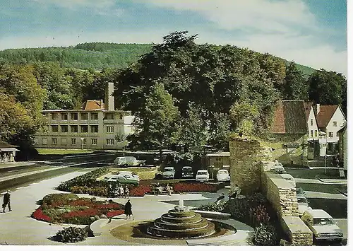 Ansichtskarte Bad Orb im Spessart - Untertor - Brunnen an der Stadtmauer - gelaufen 1980