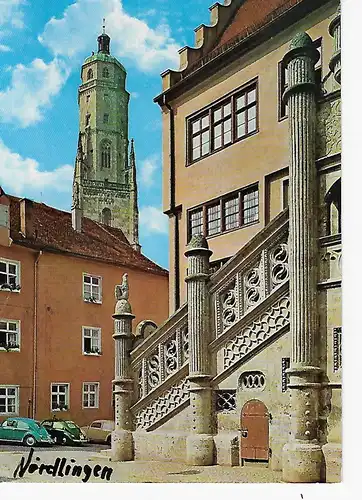 Ansichtskarte Nördlingen - die "lebende Stadt des Mittelalters" an der Romantischen Straße - Freitreppe am Rathaus - gelaufen 1980