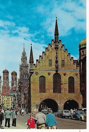 Ansichtskarte München - Marienplatz und Altes Rathaus - gelaufen 1965