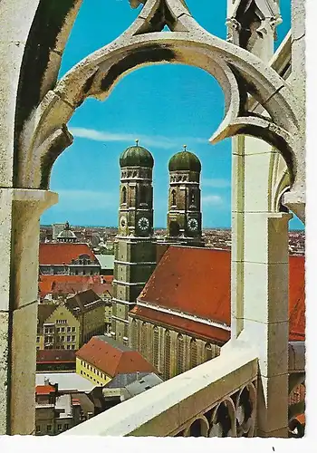 Ansichtskarte München - Blick vom Rathausturm des Neuen Rathauses über die Stadt und auf Dom (Frauenkirche) - nicht gelaufen