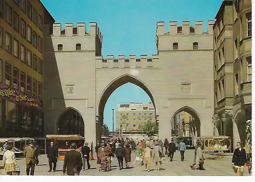 Ansichtskarte München - Karlstor in der Fußgängerzone - gelaufen 1975