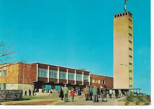 Ansichtskarte Oberwiesenthal (Kr. Annaberg) - Sommer- und Winterkurort - HOG "Fichtelberghaus" mit Aussichtsturm - gelaufen 1983