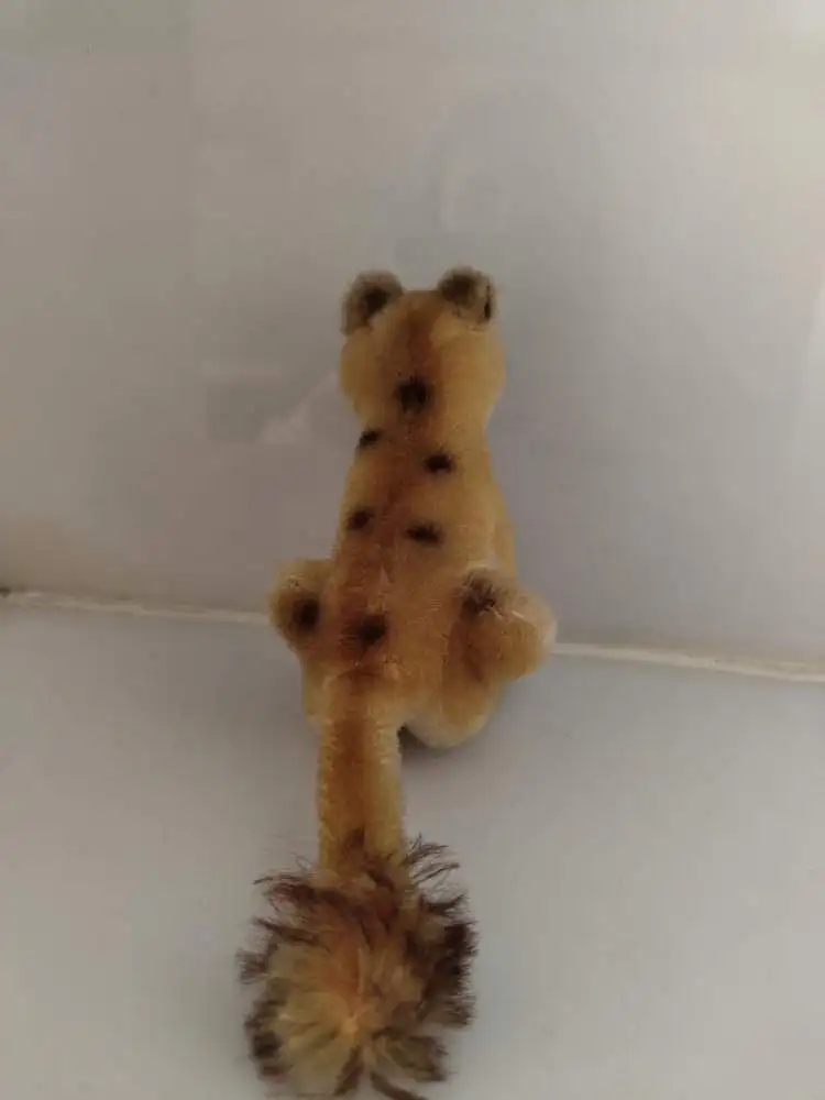 Steiff: ab 1956 * sitzende Löwin Lea 3