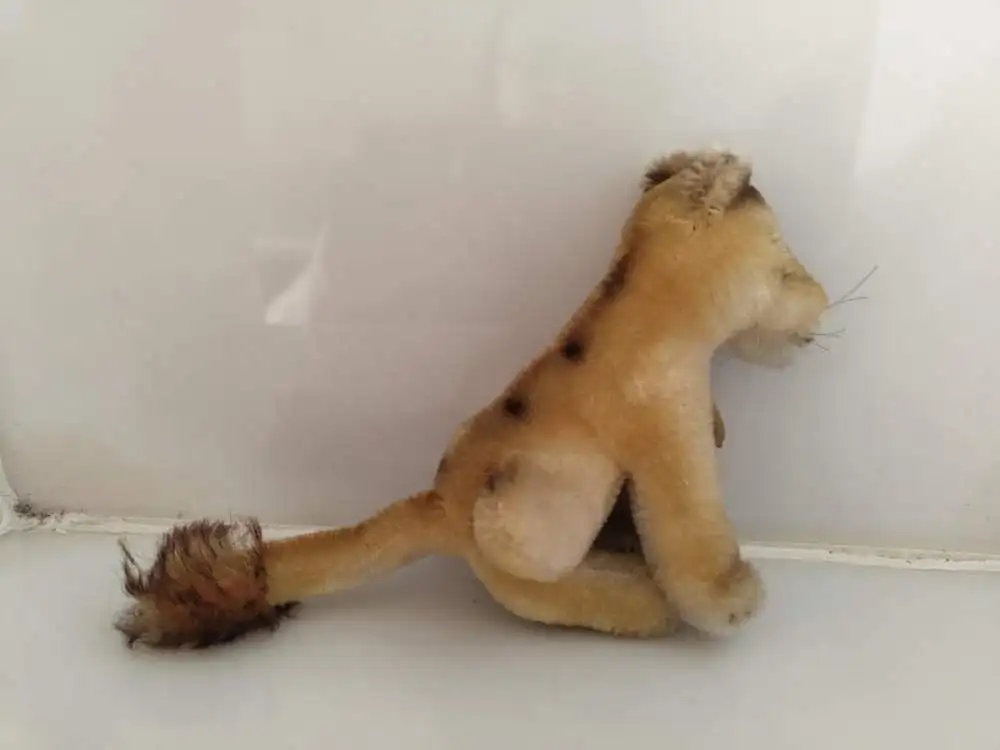 Steiff: ab 1956 * sitzende Löwin Lea 4