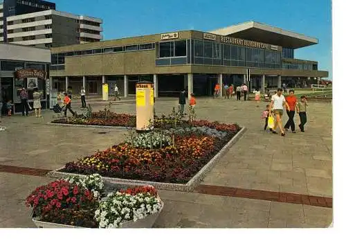 Ansichtskarte Ostseebad Heiligenhafen - Das Bad an der Vogelfluglinie Deutschland - Dänemark - Ferienzentrum - Partie am Hallen - Meerwasserwellenbad - gelaufen 1974