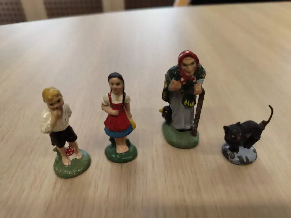 Massefiguren Hexe, Hänsel und Gretel, Katze - Alter nicht bekannt 0