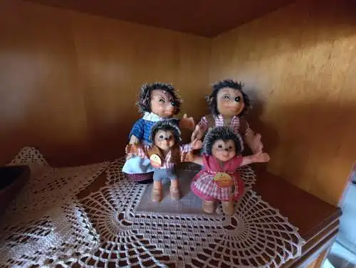 Wunderschöne Steiff Mecki Micki Macki Mucki Igel Puppen Familie 