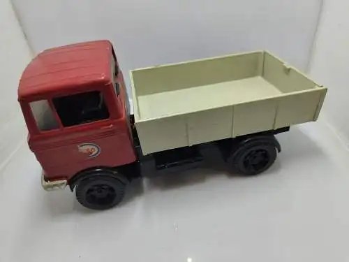 Big Plastik Mercedes Benz Baustellen Kipper - Kurzkipper rot/beige