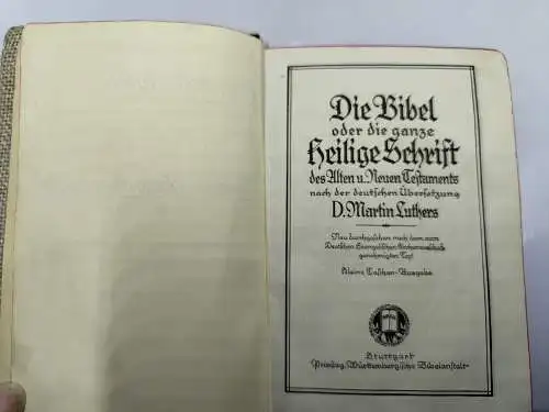 Antike Bibel von 1935