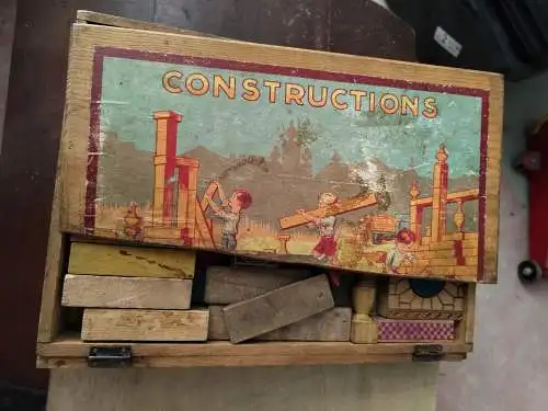 Constructions antikes Holz Spielzeug