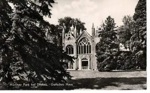 Ansichtskarte Wörlitzer Park bei Dessau - Gotisches Haus - gelaufen 1959