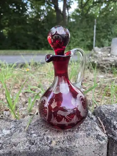 Antik Glas Egermann, Rubinrot, Handarbeit, Likörschlasche
