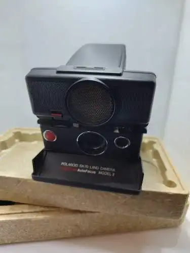 polaroid sx-70 land camera polasonic autofocus model 2
