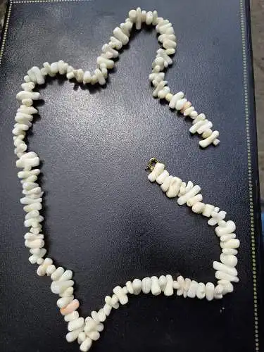 Vintage Engelshaut Korallen Astkorallen Kette, 66 cm, Handarbeit um 1980