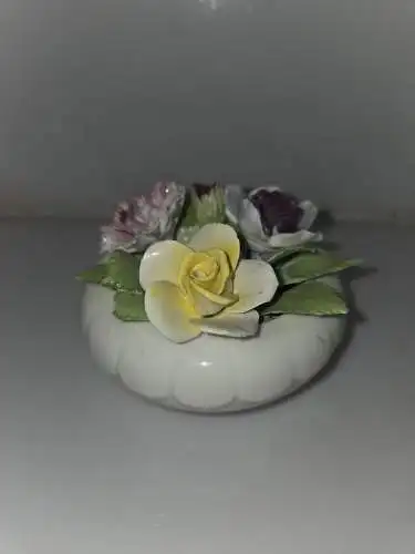 Vintage Royal Doulton Kerzenhalter Blumenfigur Blumenkerzenhalter England