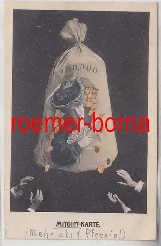 70387 Künstler Ak Mitgift-Karte Frau guckt aus einem Geldsack 1912