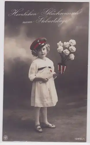 72944 Félicitations Ak fille avec casquette militaire et pot de fleurs vers 1915