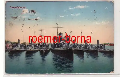 80039 Ak Torpilloo flotte dans le port 1918