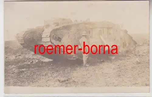 40883 Photo Ak détruit tank anglais tanks en France vers 1918