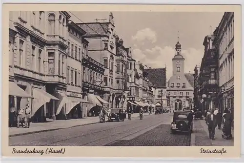 77146 AK Brandenburg (Havel) - Steinstraße, vue sur la rue avec magasins 1941