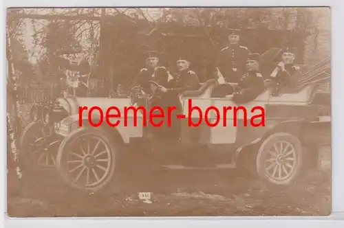 81383 Photo montage Ak soldats allemands en voiture 1911