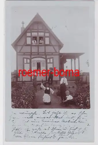87853 Foto Ak Leipzig Lindenau Wohnhaus mit Garten 1910