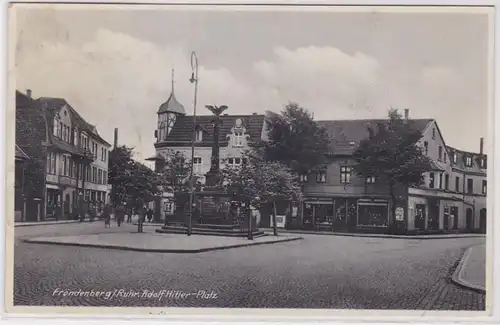 91043 AK Fröndenberg Ruhr - Marktplatz mit Kriegerdenkmal und Geschäften 1939