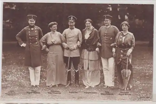 91075 Ak Kronprinz von Preussen mit 2 Brüdern um 1915