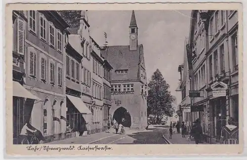 91427 Ak Lahr Schwarzwald Kaiserstrasse avec des magasins 1943