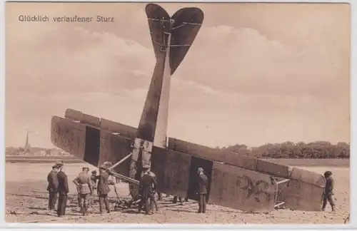 98496 Ak avion de chute heureux dans la 1ère guerre mondiale vers 1915