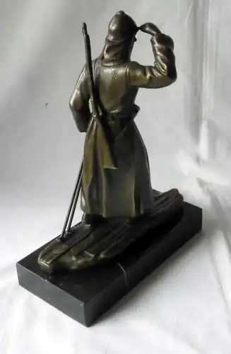 bronze rare plateau en marbre en plastique Russie Chasseurs de ski Rotarmist 1932 (119271)