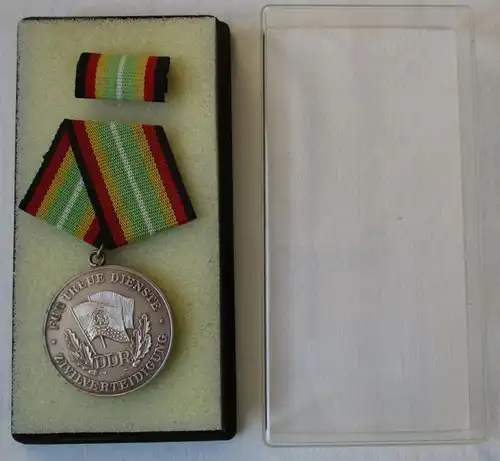 DDR médaille de services fidèles dans la défense civile en argent 275 b (145023)