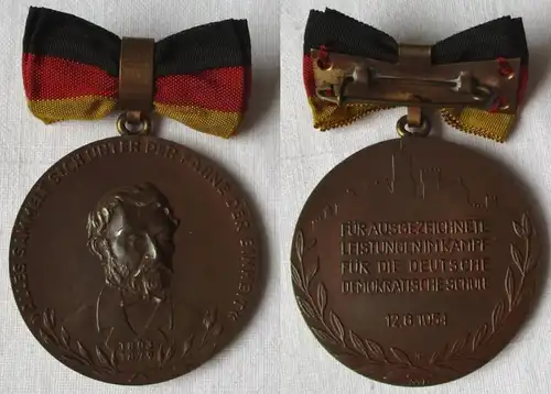 DDR Orden Carl-Friedrich-Wilhelm-Medaille 1954 - 55 au Bartel 131 (134264)