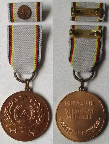 DDR Ordre Médaille militaire du mérite de la RDA Bartel 297 dans l'Etui (114537)