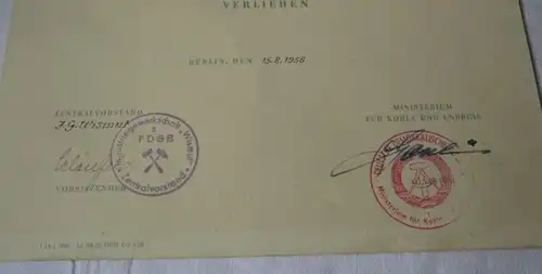 DDR Urkunde für Ausgezeichnete Leistungen im Wettbewerb FDGB 1956 (123088)