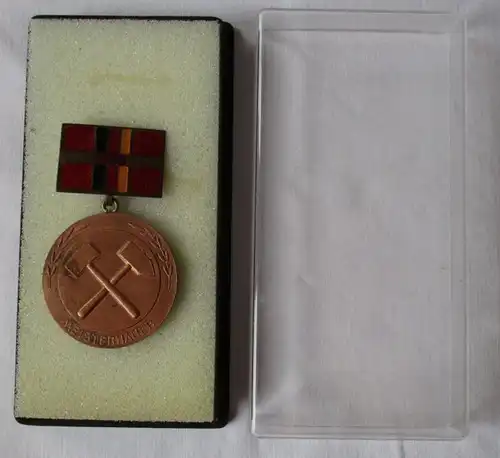 DDR insigne Ordre Maître Hauer 1972 Bartel 58 d (124159)