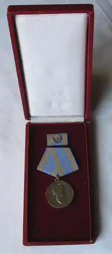 DDR Orden Friedrich-Engels-Preis in Silber im Etui (106334)
