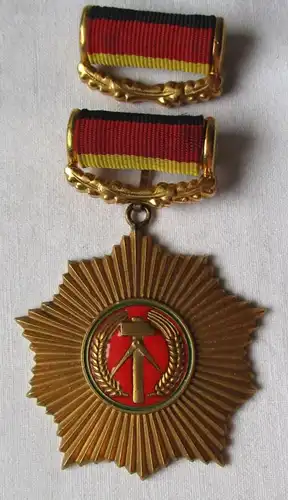 DDR Ordre patrimonial du Mérite en or en setui 3e (13807)