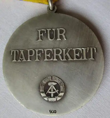 DDR Blücher-Medaille für Tapferkeit 900er Silber 1968 Bartel 225 a (110207)