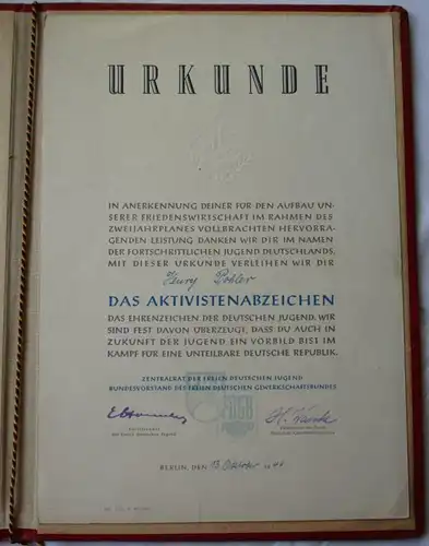DDR Jungaktivisten-Abzeichen Aufbau Friedenswirtschaft + Urkunde 1949 (123224)