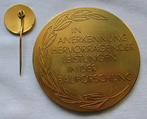 DDR Ehrenplakette Bauakademie Für herv. Leistungen in der Bauforschung (127403)