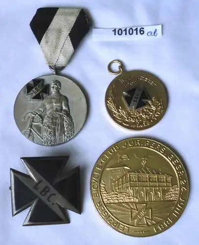 4 médailles rares et insignes Leipziger Bicycle Club ggr.1881 (101016)