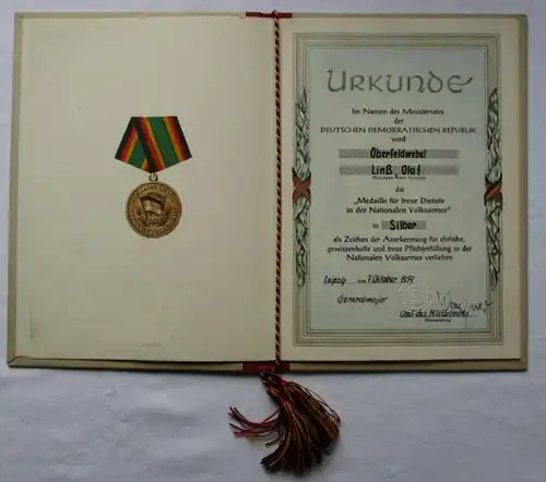 DDR Urkunde Medaille für Treue Dienste NVA 1957 & 1959 KVP 1954 (135006)