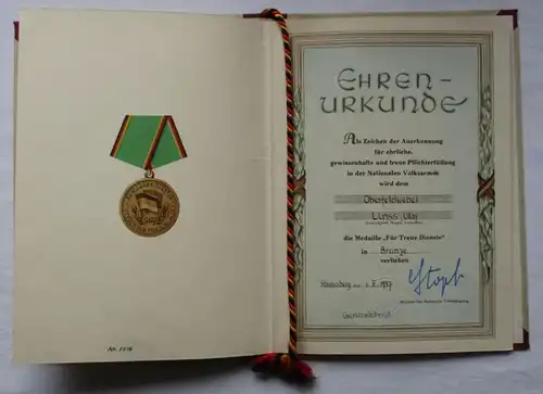 DDR Certificat Médaille de services de fidélité NVA 1957 & 1959 KVP 1954 (13506)