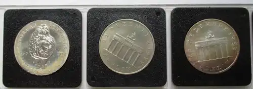 DDR Gedenkmünzensammlung komplett 123 Münzen Stempelglanz (111376)